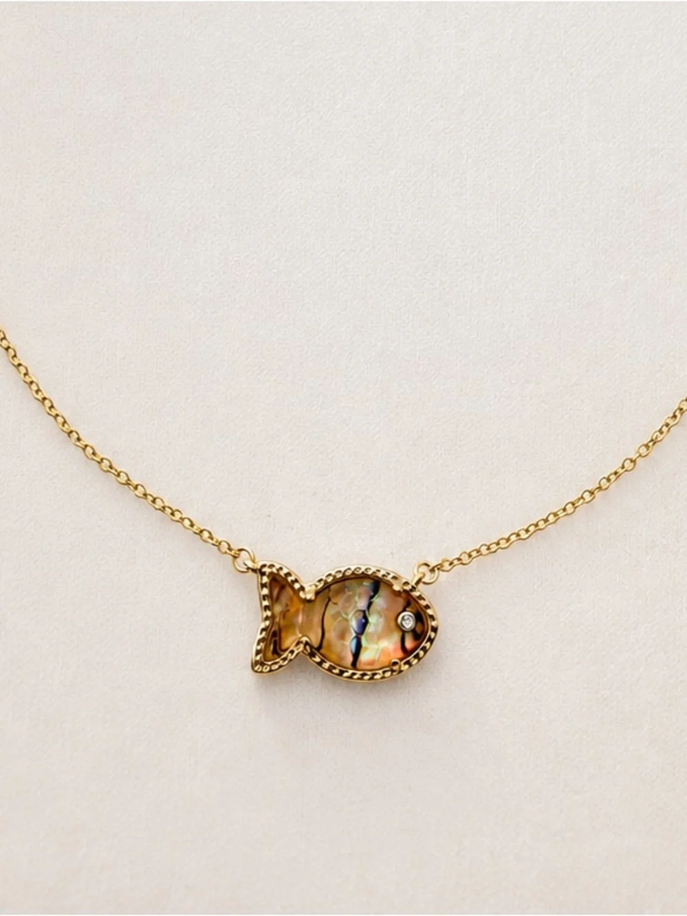 Kendra Scott delicate gold